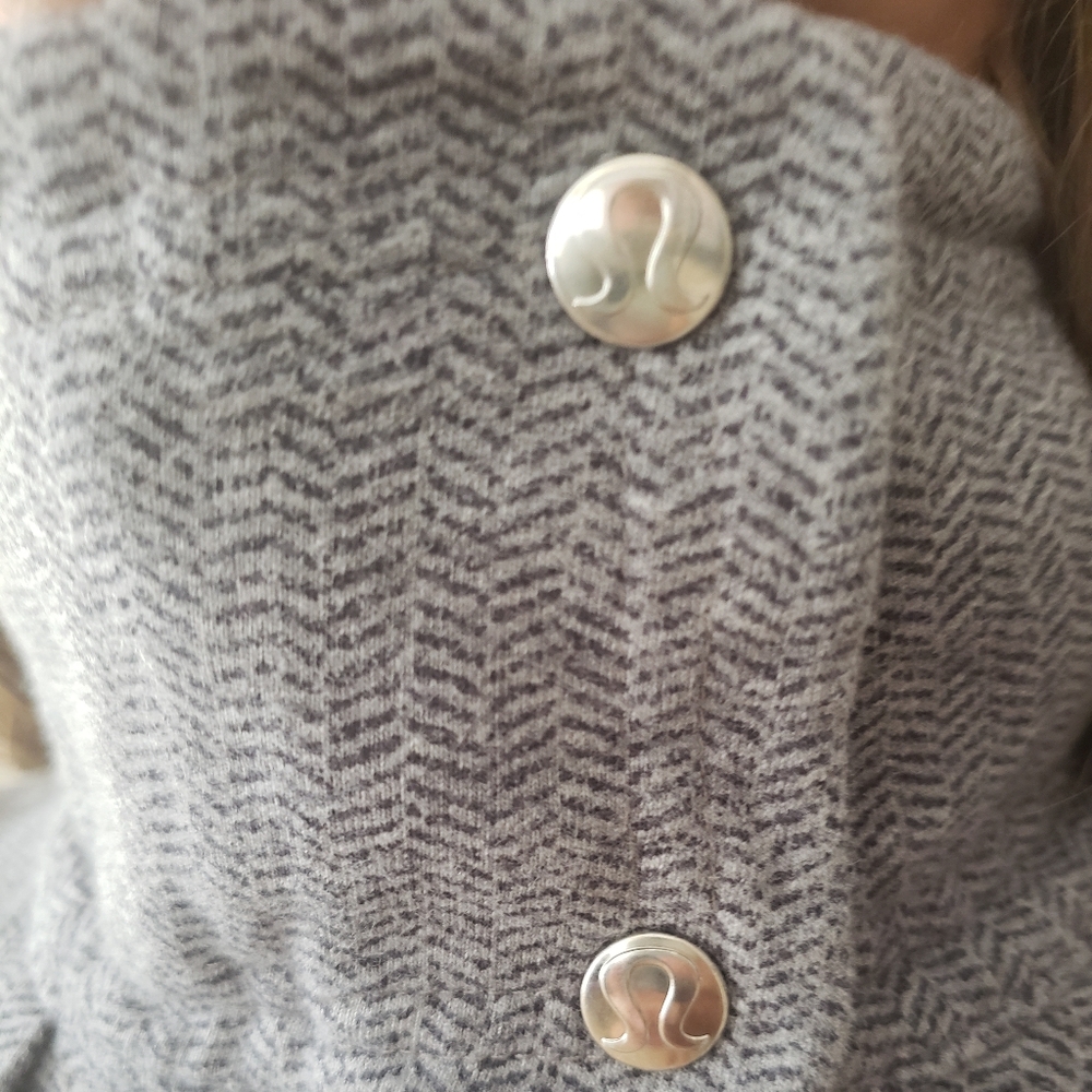 Lululemon Jacket - Picture 9 of 16